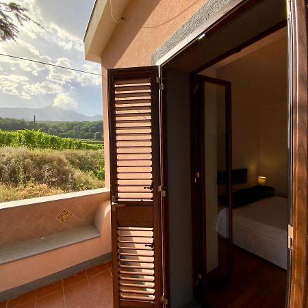 Tenuta Kiwi Dell'Etna Мило Экстерьер фото