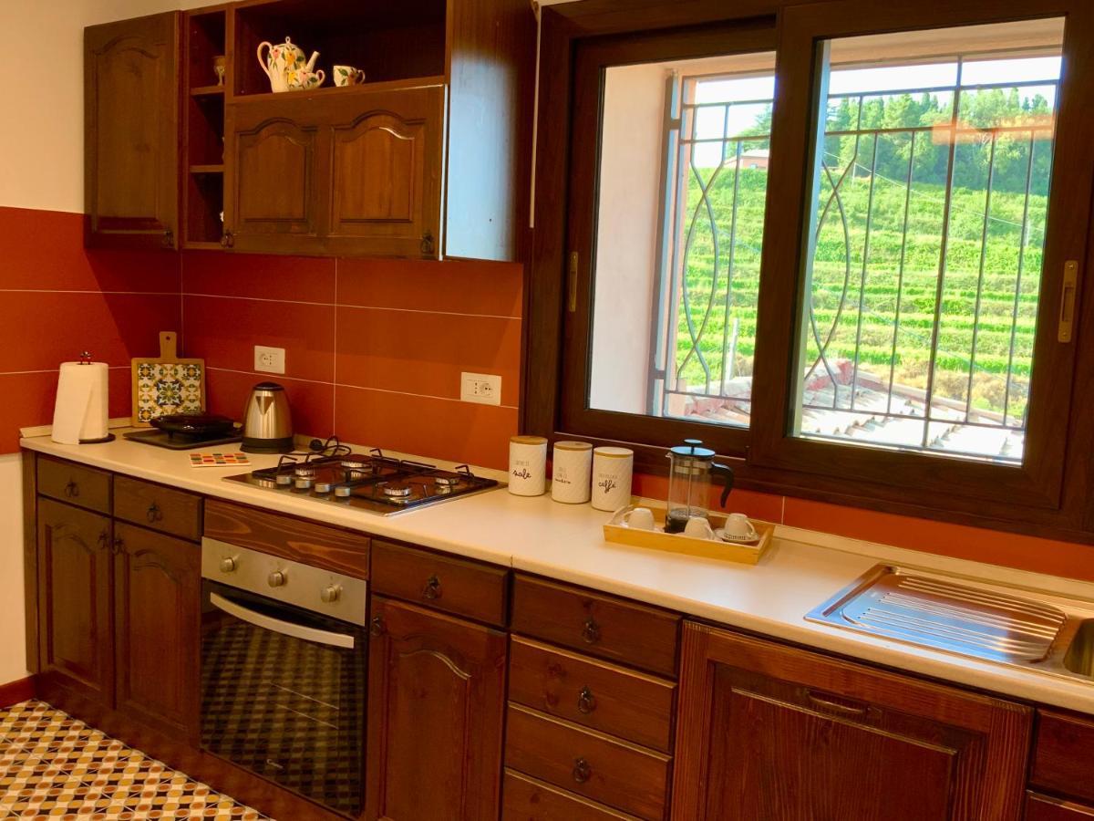 Tenuta Kiwi Dell'Etna Мило Экстерьер фото