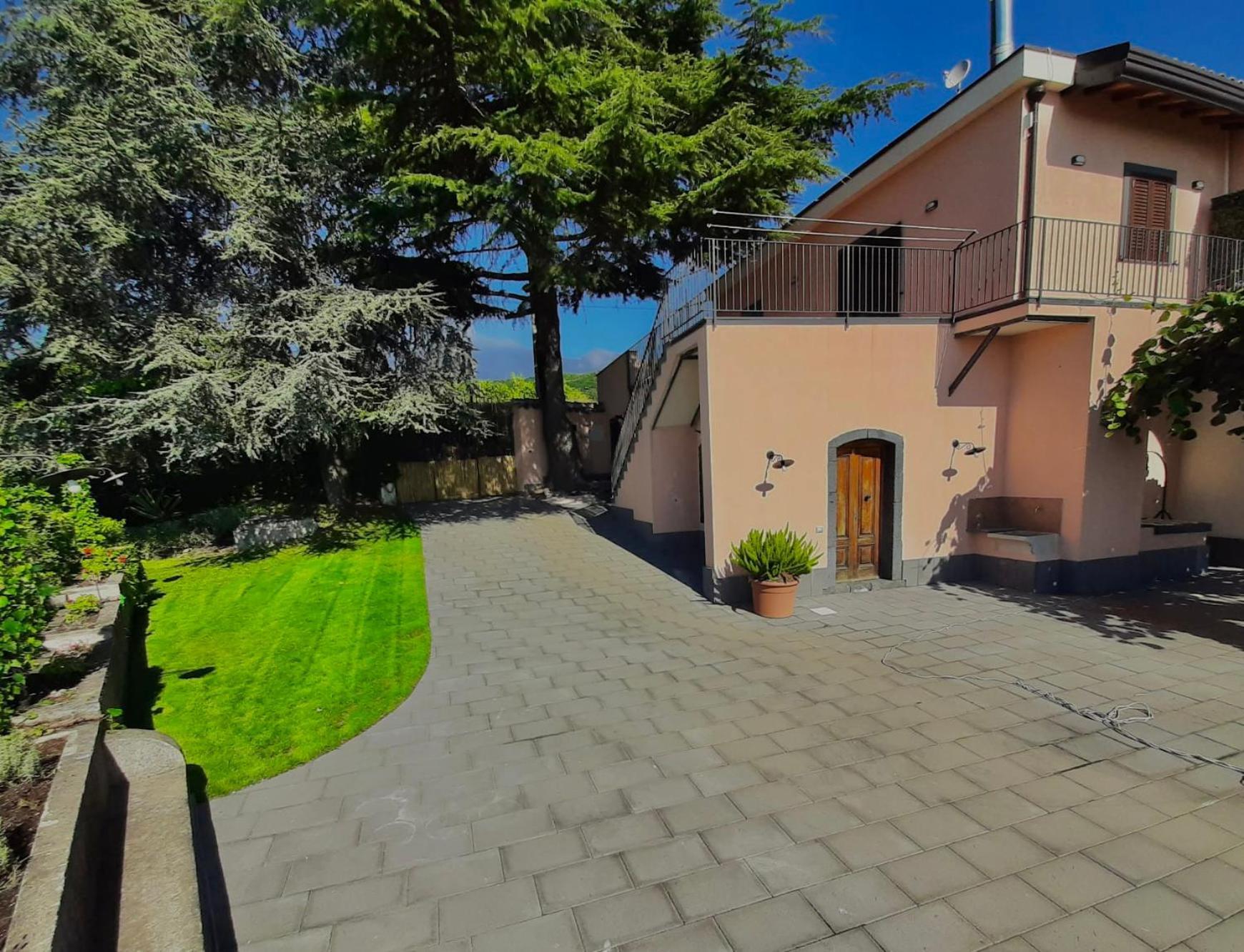 Tenuta Kiwi Dell'Etna Мило Экстерьер фото