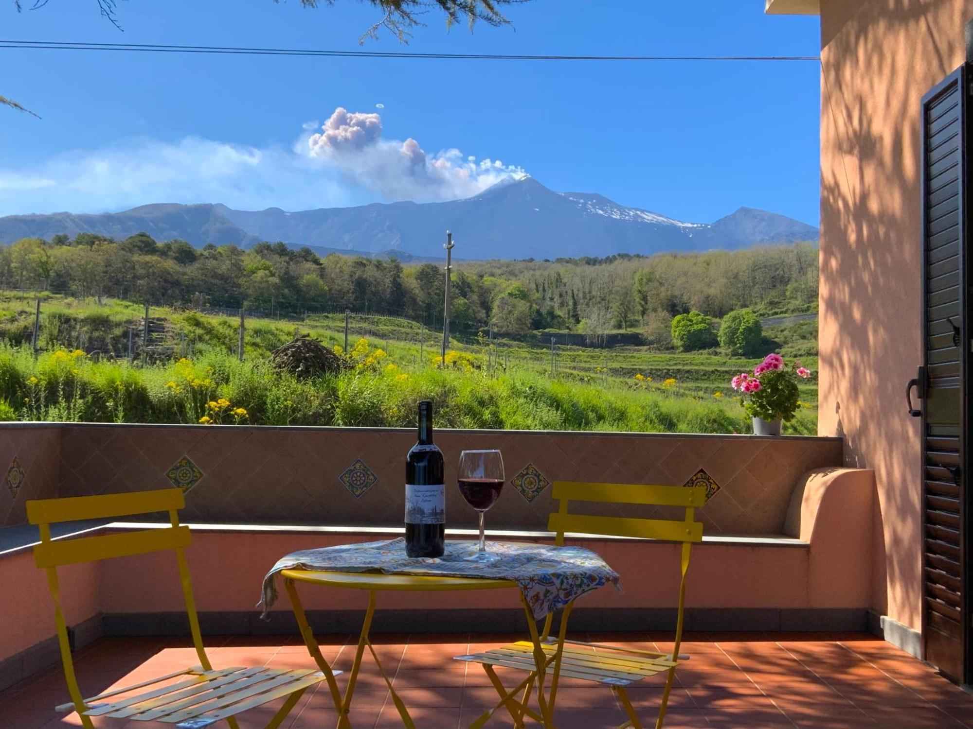 Tenuta Kiwi Dell'Etna Мило Экстерьер фото