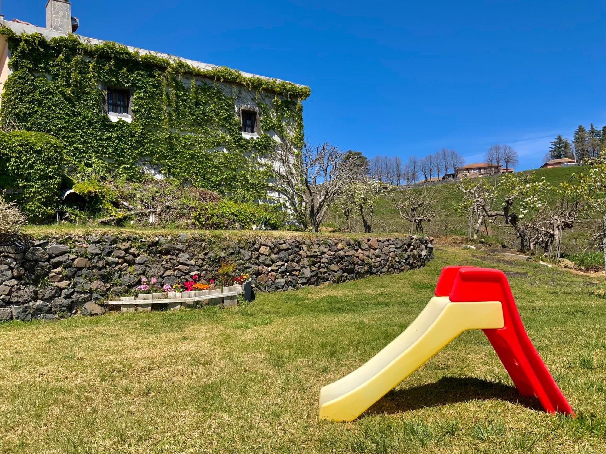 Tenuta Kiwi Dell'Etna Мило Экстерьер фото